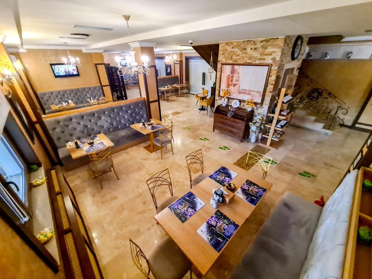 Hotel Yarus Plus Ploieşti Dış mekan fotoğraf